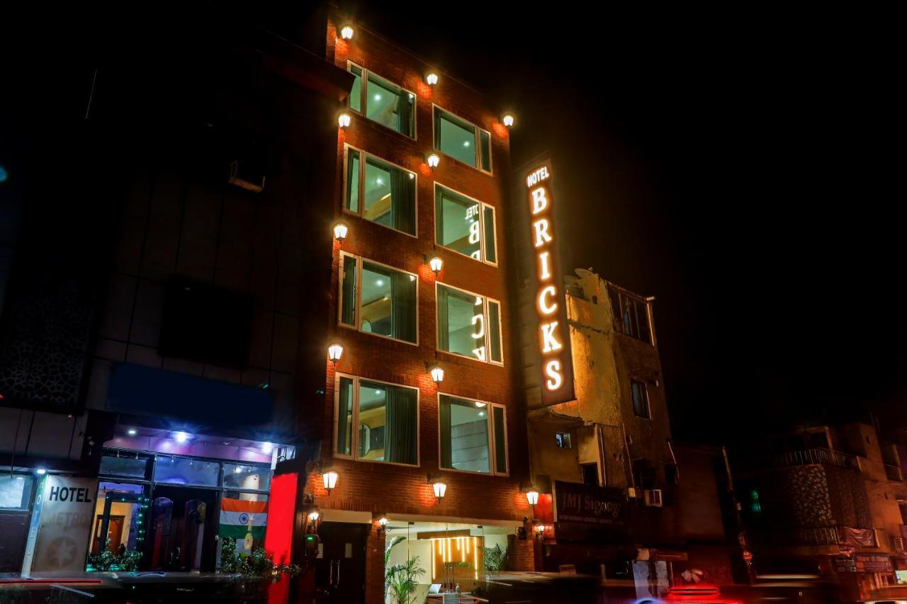 Hotel Bricks, Karol Bagh, New Delhi Экстерьер фото